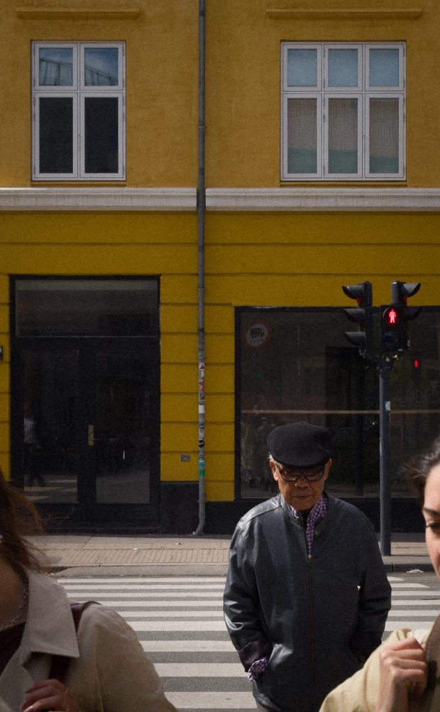 Yellow Wall, Red Light